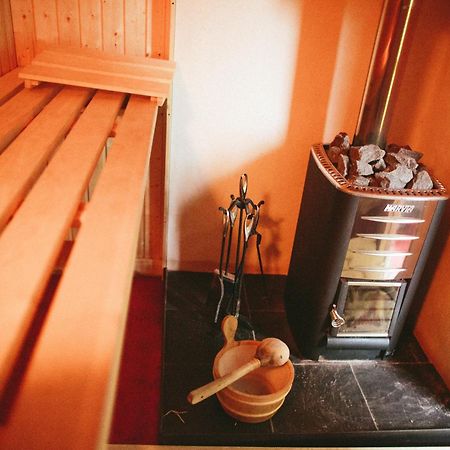 Snowdonia Shepherds' Huts Конуи Екстериор снимка