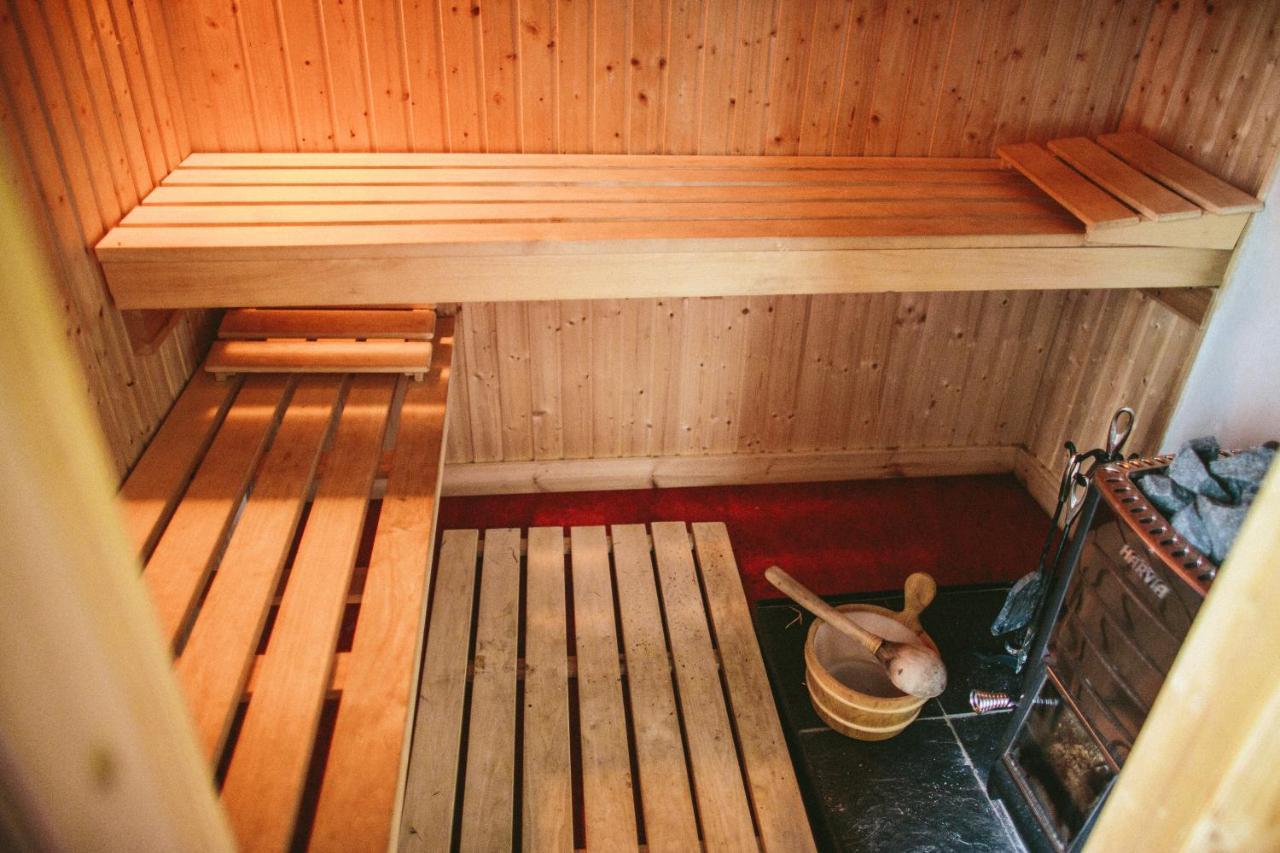 Snowdonia Shepherds' Huts Конуи Екстериор снимка