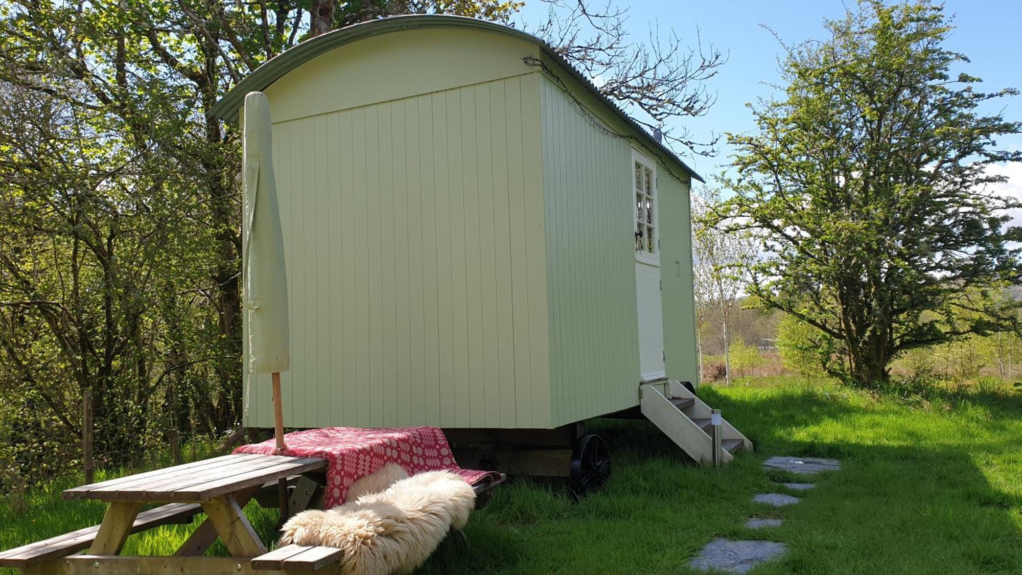 Snowdonia Shepherds' Huts Конуи Екстериор снимка